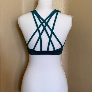 Lululemon Free To Be Serene Bra *High Neck Size 8 Pacific Teal / Teal Blue